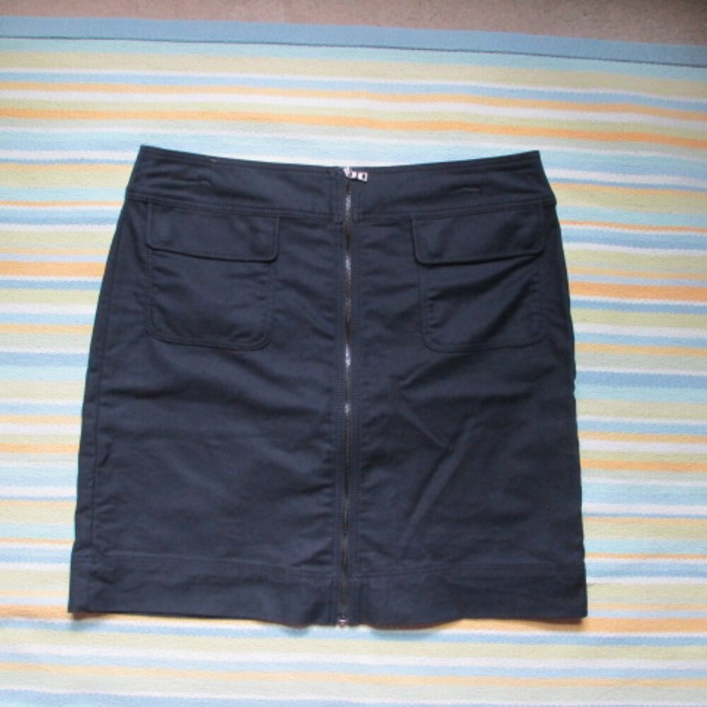 Ann Taylor Navy Skirt , Size 8 Great Condition!